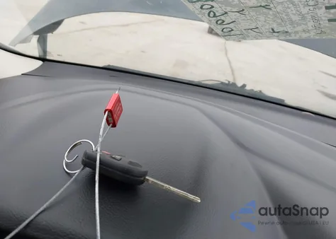 2016 Ford Focus Se z USA, uszkodzony, nr VIN 1FADP3F23GL265808